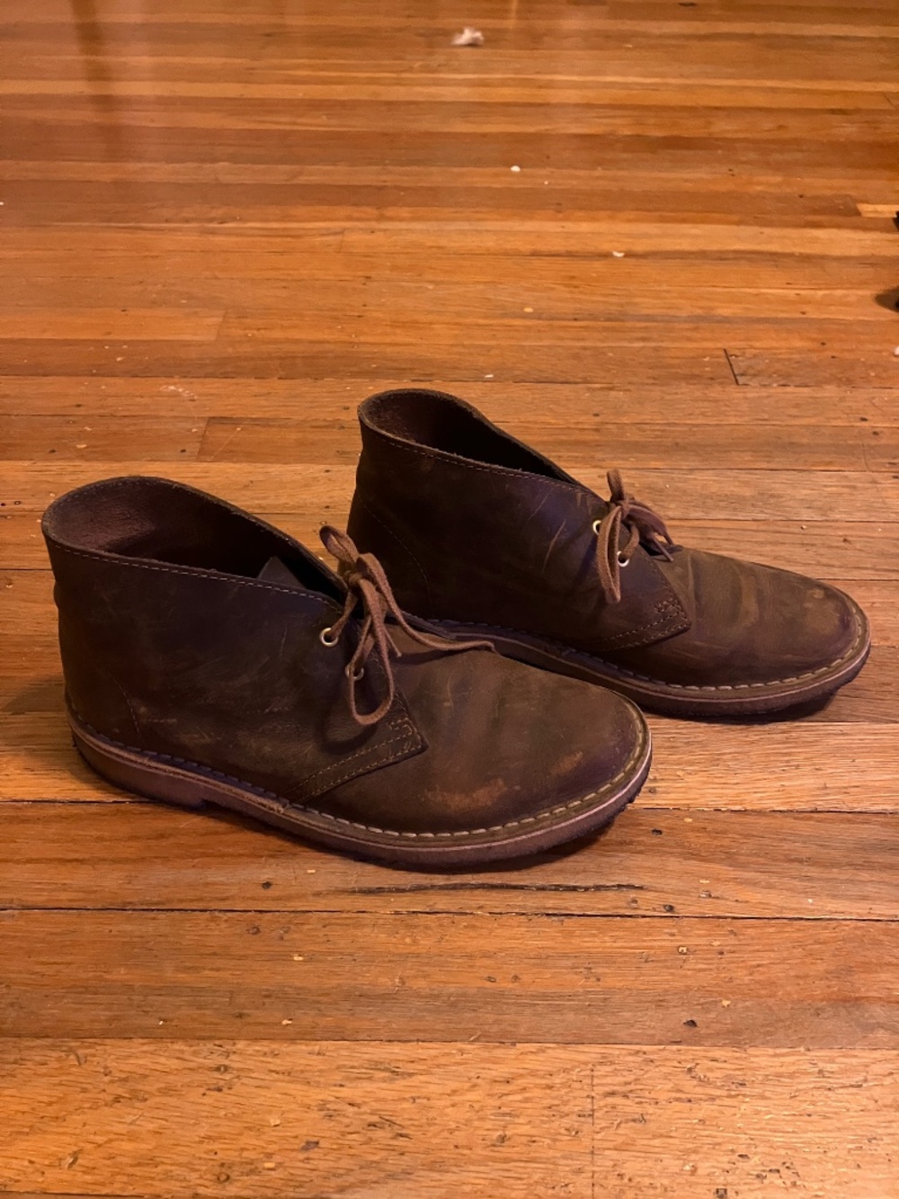 Women's Clarks Desert Boot size 5.5